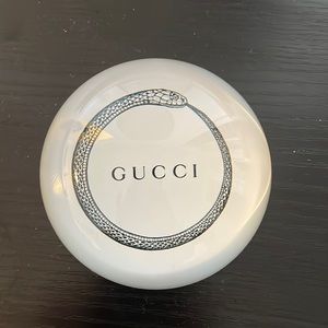 Gucci paper weight
